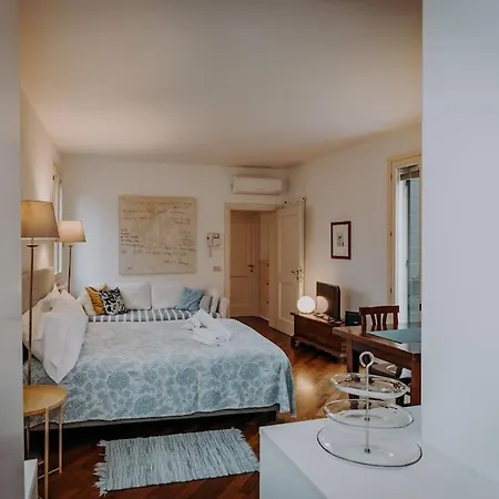 Elegant Nice Home With Private Terrace In Venice - Frari Church Exterior photo