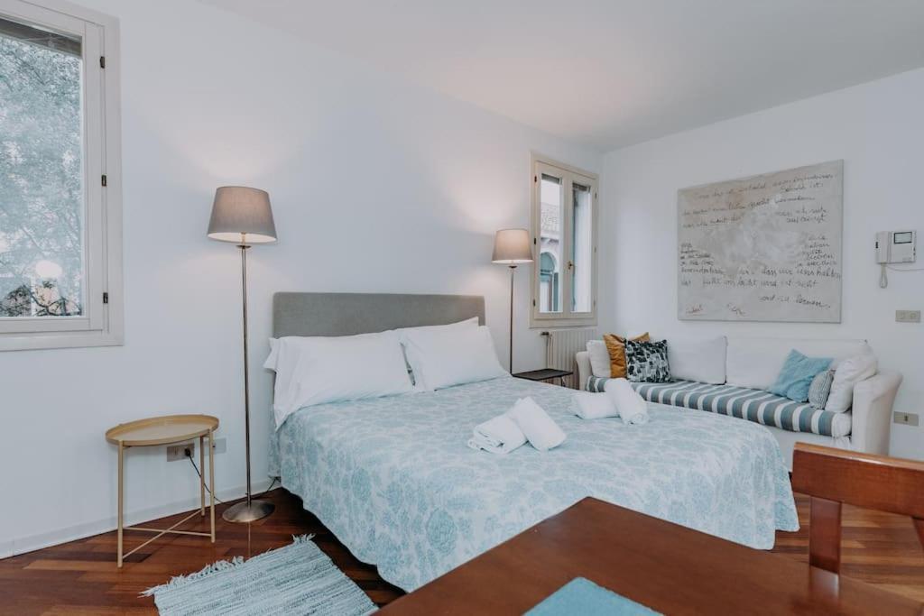 Apartamento Elegant With Private Terrace In - Frari Church Veneza
