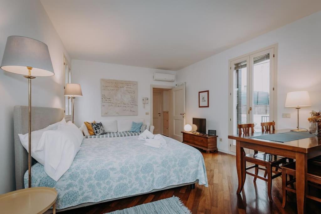 Apartamento Elegant With Private Terrace In - Frari Church Venecia
